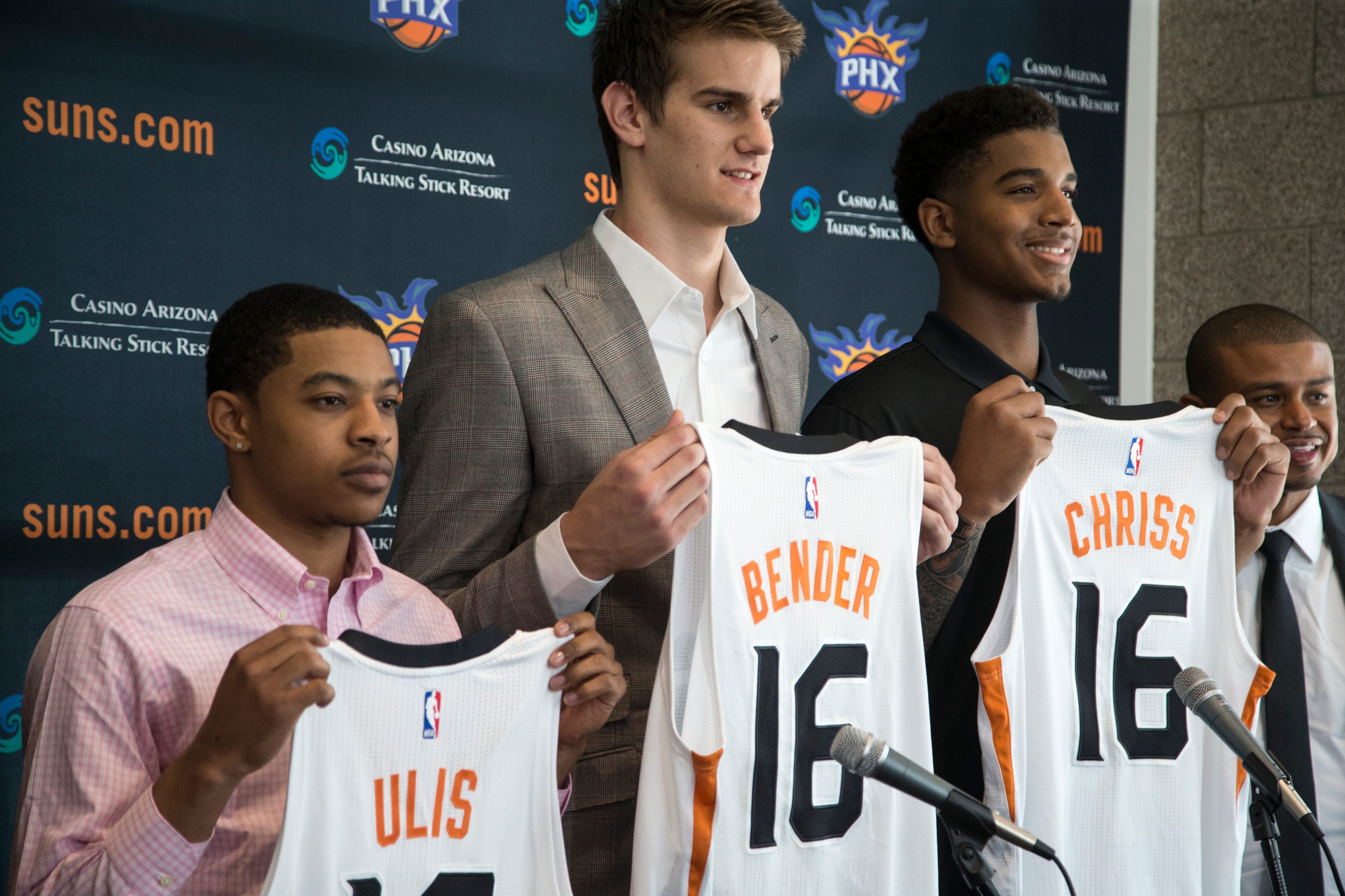 tyler ulis suns jersey